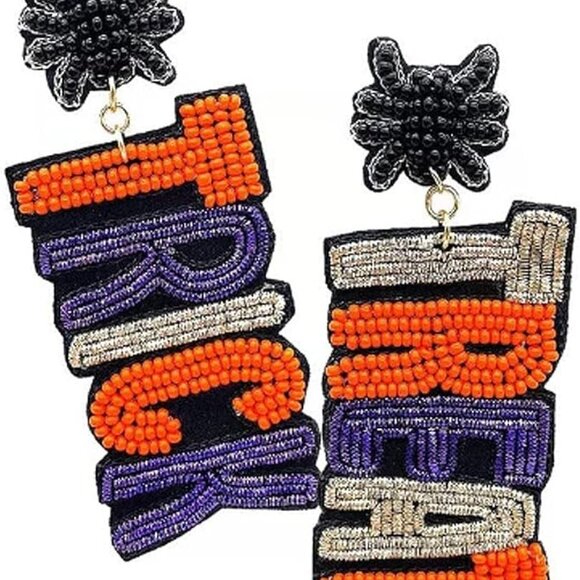 TRICK OR TREAT Spider Spooky Halloween Seed Beaded Scary Earrings - Picture 3 of 3